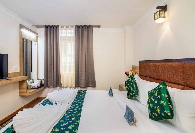 Отель Muscatel Dzeemkhang