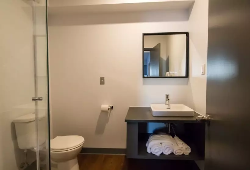 Hotelli Mynarski House