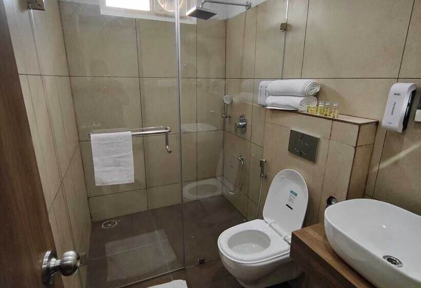 בית מלון כפרי Pride Resort Rudraprayag