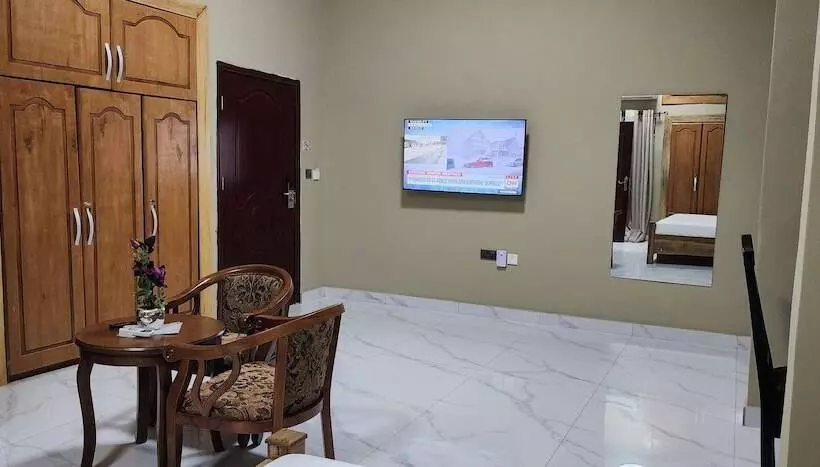 Hotelli Sevista Plus