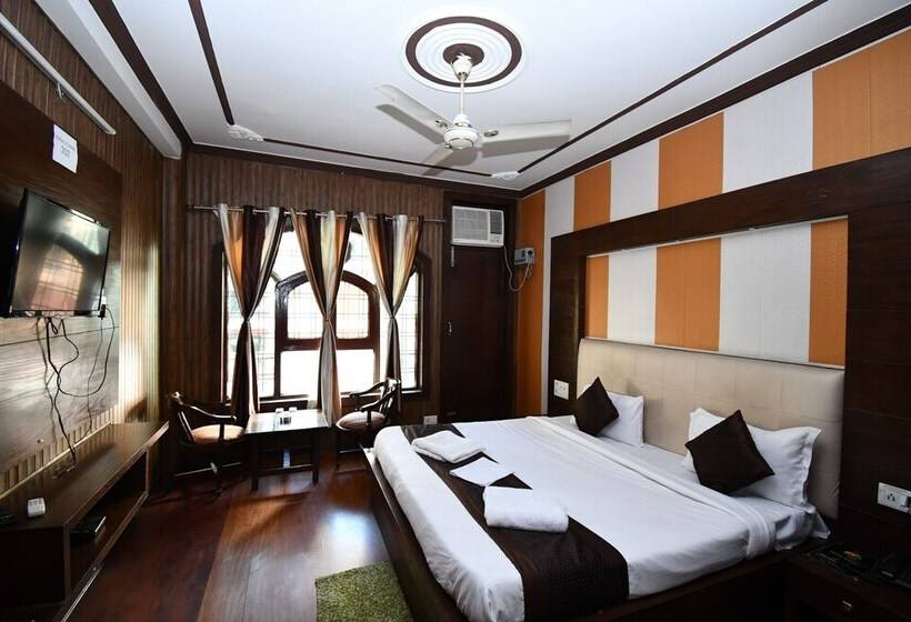 בית מלון כפרי Shivaay Paradise