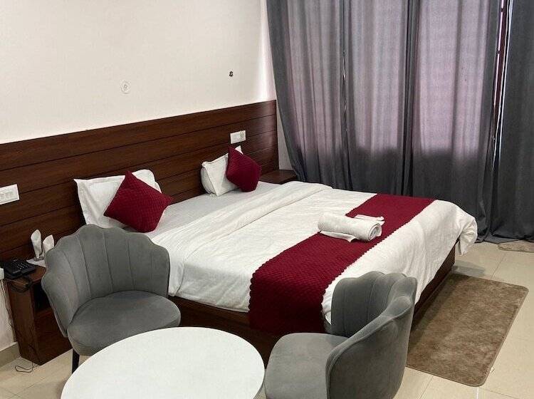 בית מלון כפרי The Bliss Dhanaulti