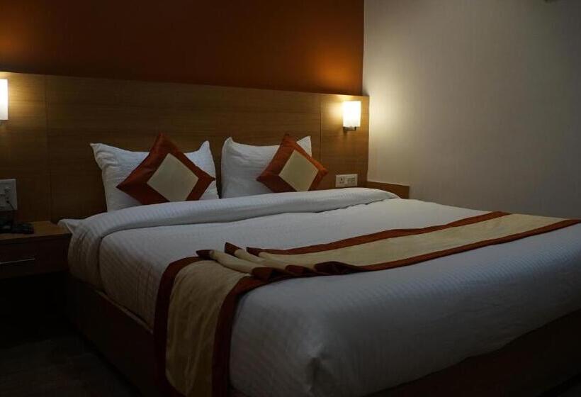 هتل The Bundela   Khajuraho, Madhya Pradesh