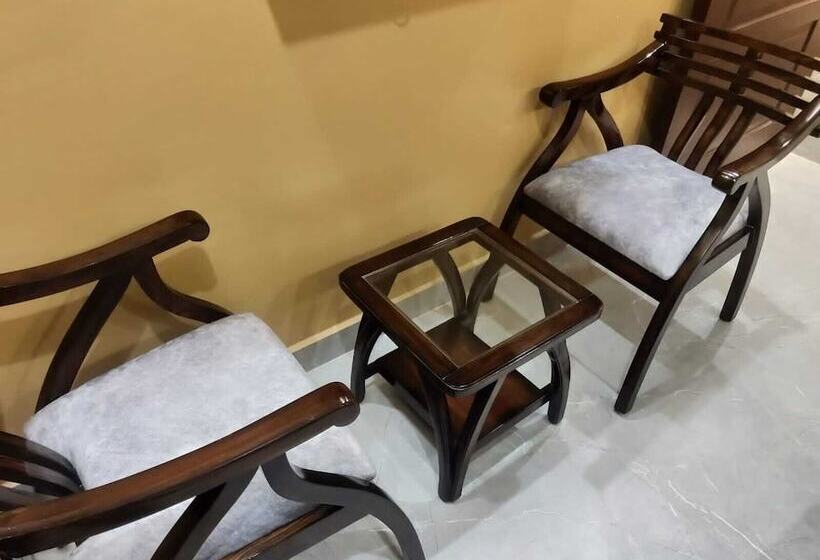 בית מלון כפרי The Republic