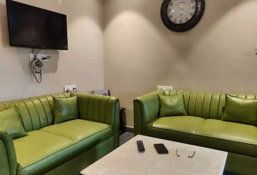 ホテル The Republic