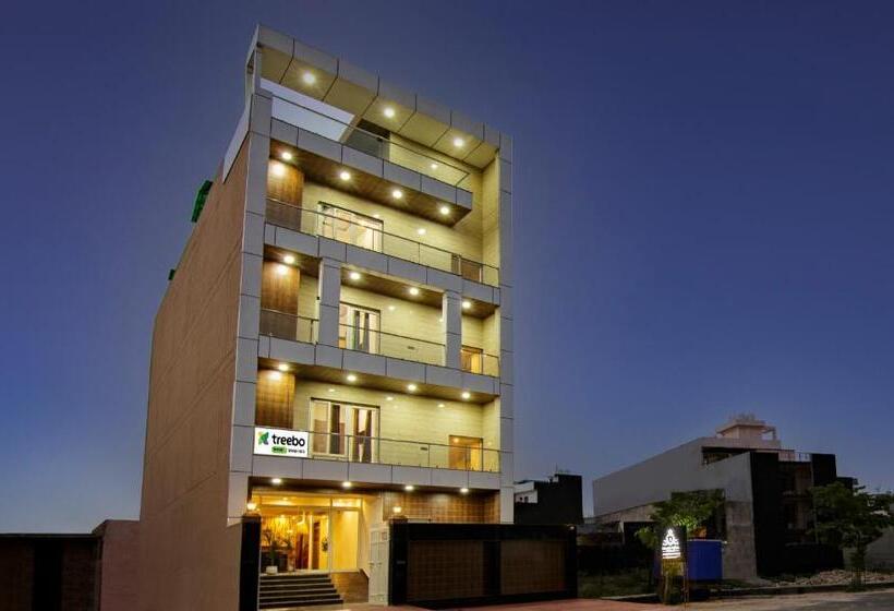 בית מלון כפרי Treebo Grand Vista   62