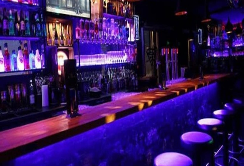 هتل Viclawson Royal