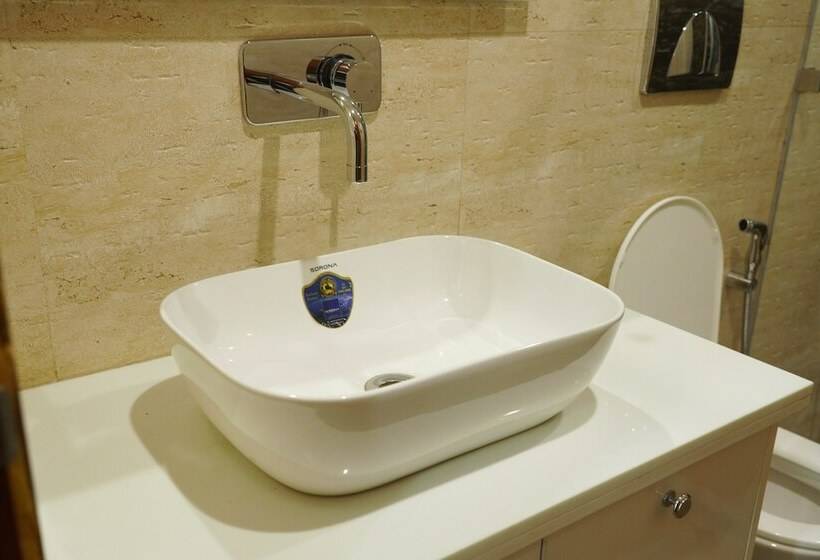 Lime Tree Hotel The Pulkit