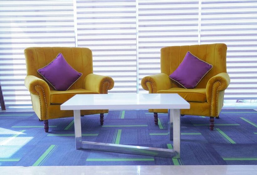 Lime Tree Hotel The Pulkit