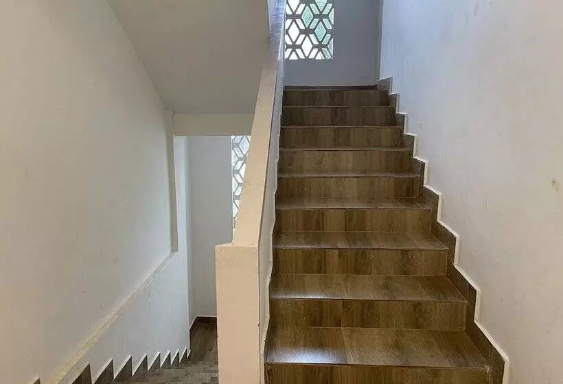 Salotel Near Mae De Deus Church