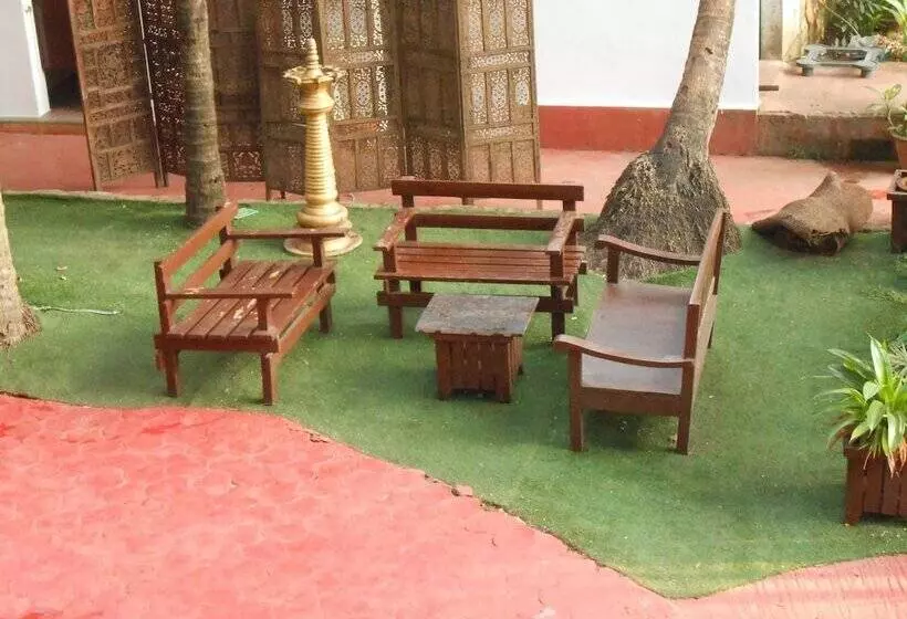 Salotel Near Mae De Deus Church