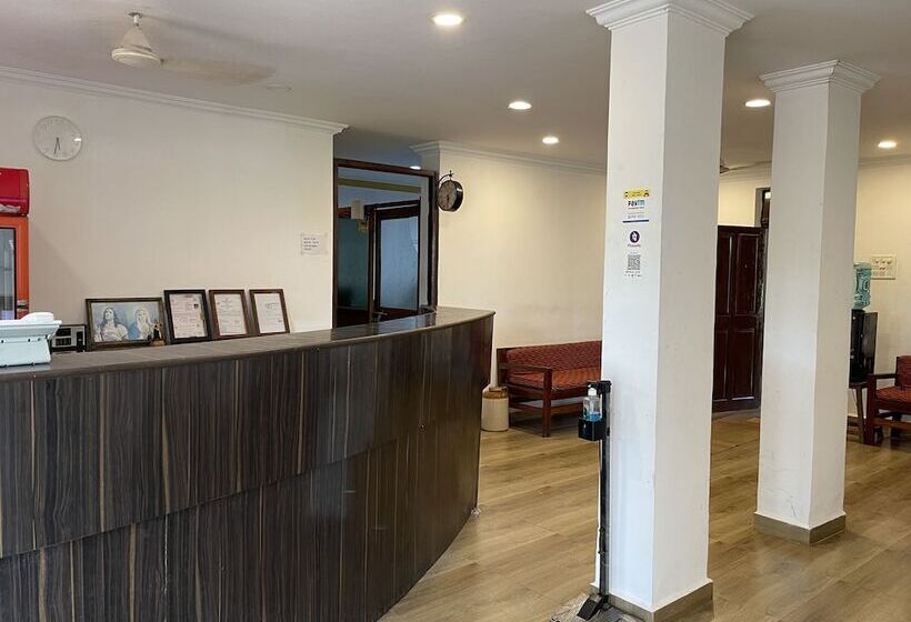 Salotel Near Mae De Deus Church