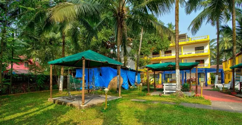 Salotel Near Mae De Deus Church