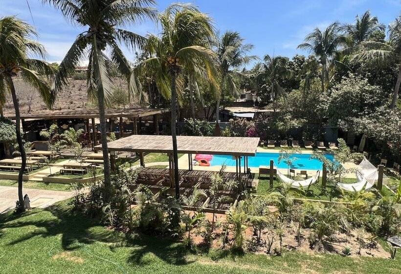 Straw Hat Surf Hostel