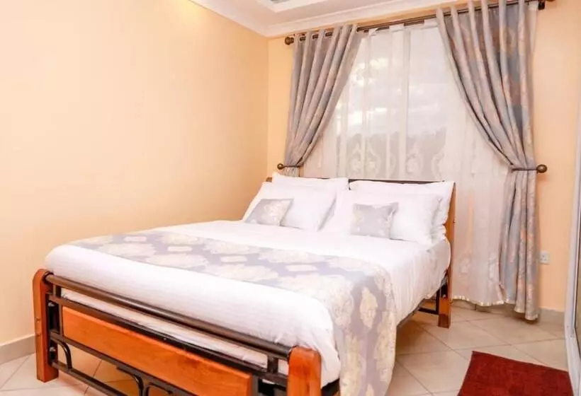 Triplinq Hotel & Resort