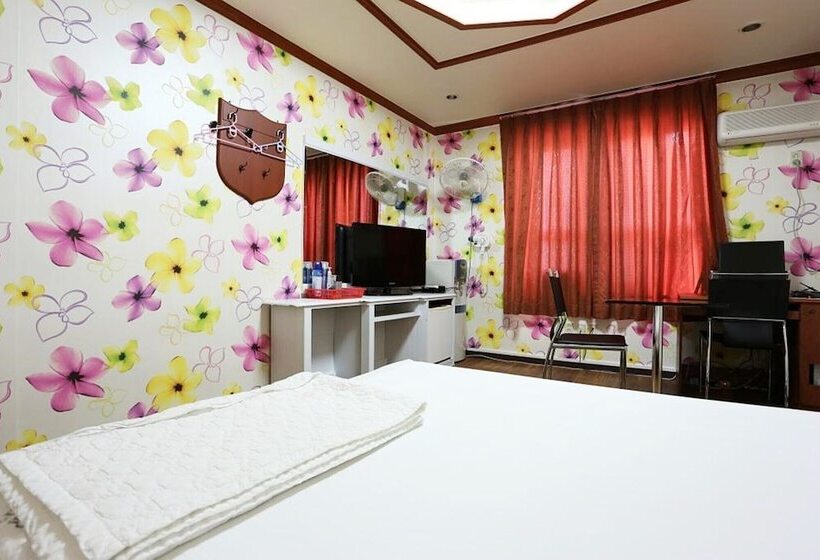 Boryeong  Gyeongdong Motel