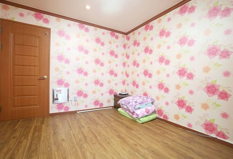 Boryeong  Gyeongdong Motel