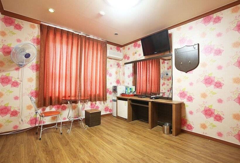 Boryeong  Gyeongdong Motel