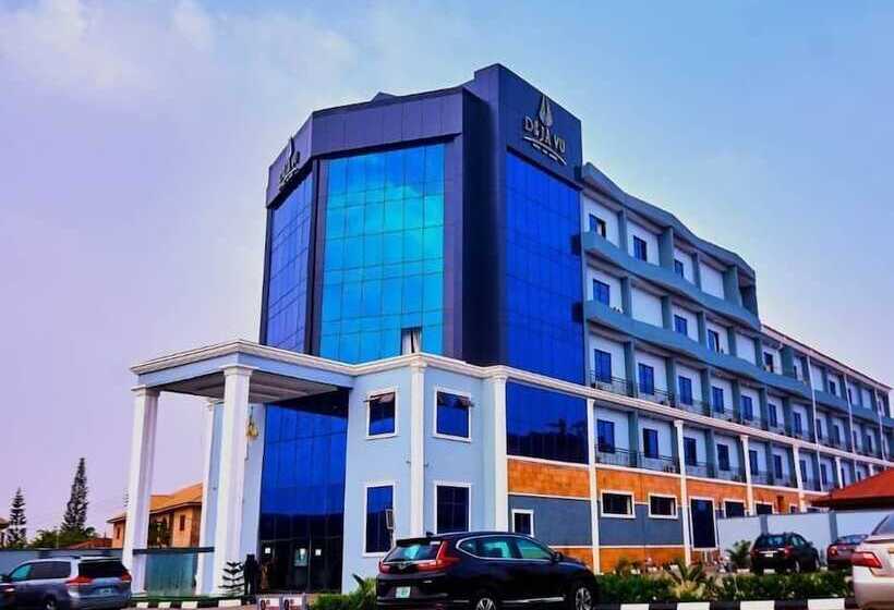 Deja Vu Hotel And Suites