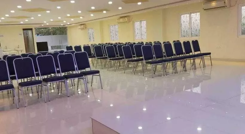 Fabhotel Hamsa The Right Choice