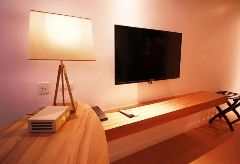 Ferra Hotel And Garden Suites