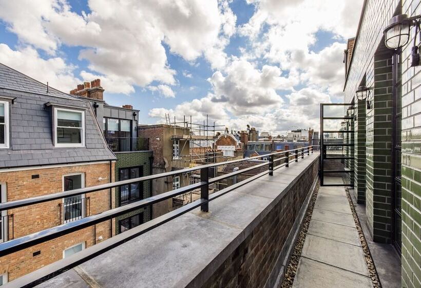 Hausd   Leicester Square