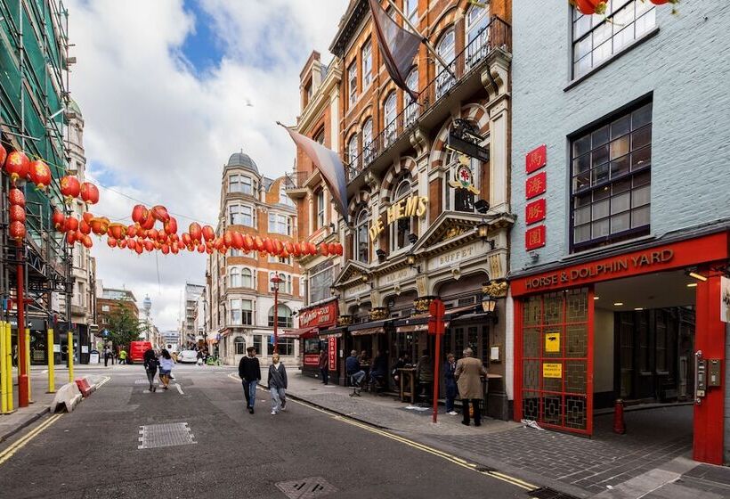 Hausd   Leicester Square