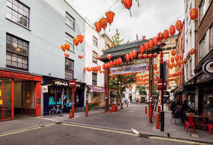Hausd   Leicester Square