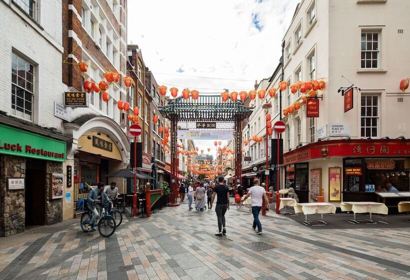 Hausd   Leicester Square