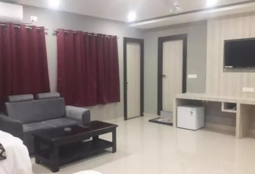 ホテル Anjana