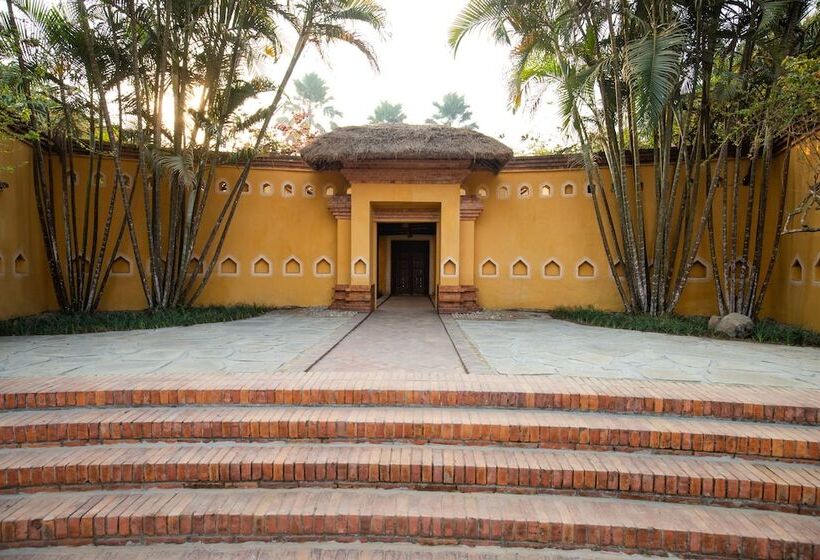 هتل Unnati Cultural Village