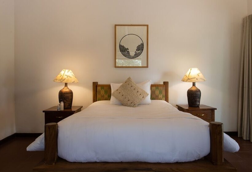 هتل Unnati Cultural Village