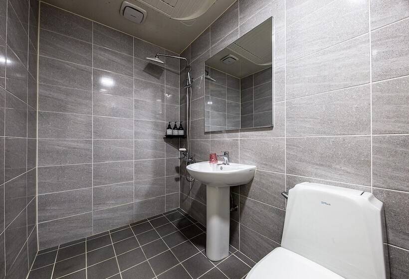 Motel Cheonan Seongjeong J