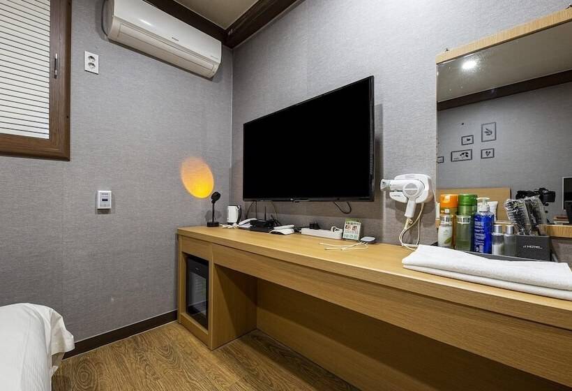 Motel Cheonan Seongjeong J