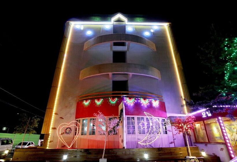 Motel Chuncheon Leo