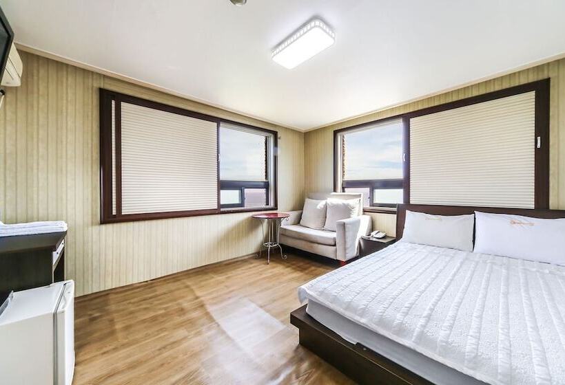 Motel Donghae Maritime Tourism
