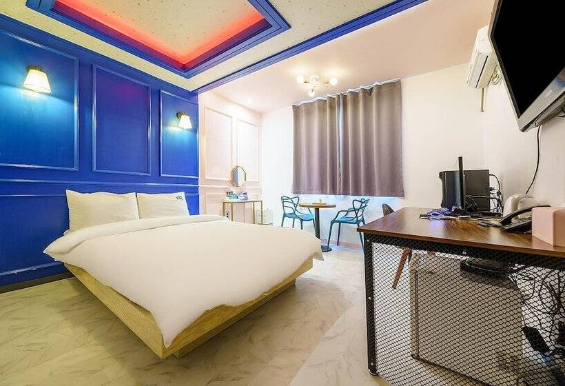 汽车旅馆  Gangneung Mont Blanc