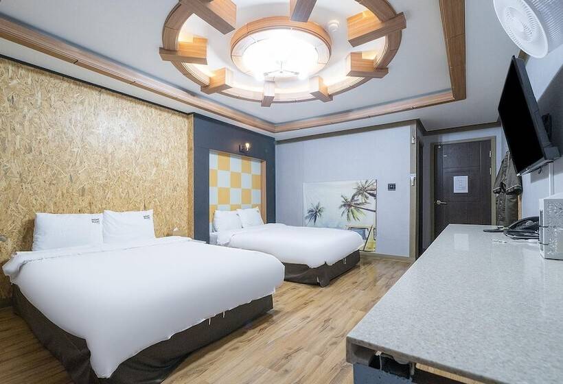 汽车旅馆  Gangneung Mont Blanc