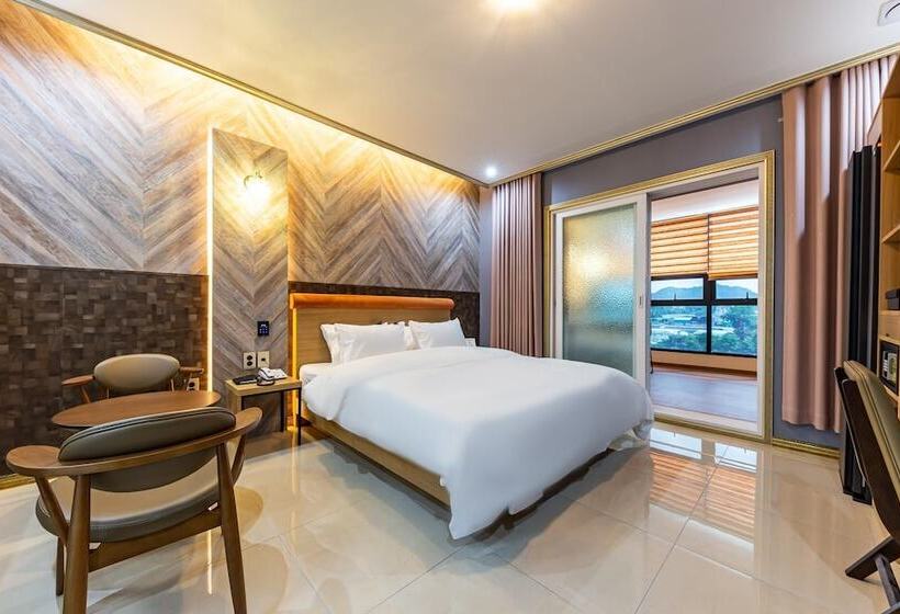 汽车旅馆  Geumsan High Hill Self Check In