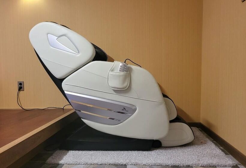 汽车旅馆  Geumsan High Hill Self Check In