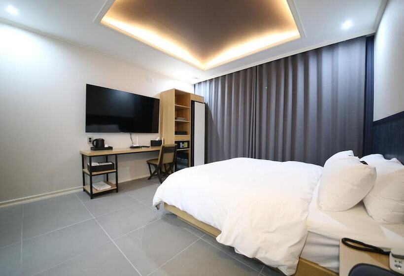 汽车旅馆  Geumsan High Hill Self Check In