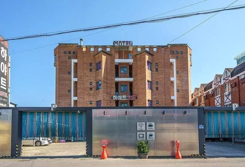 Motelli Sangju Stay 201