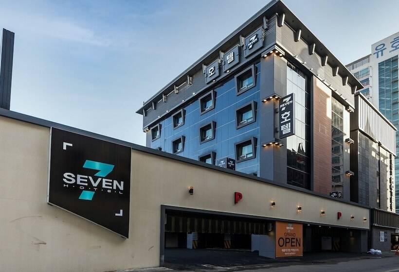 فندق على الطريق Wolgot Seven