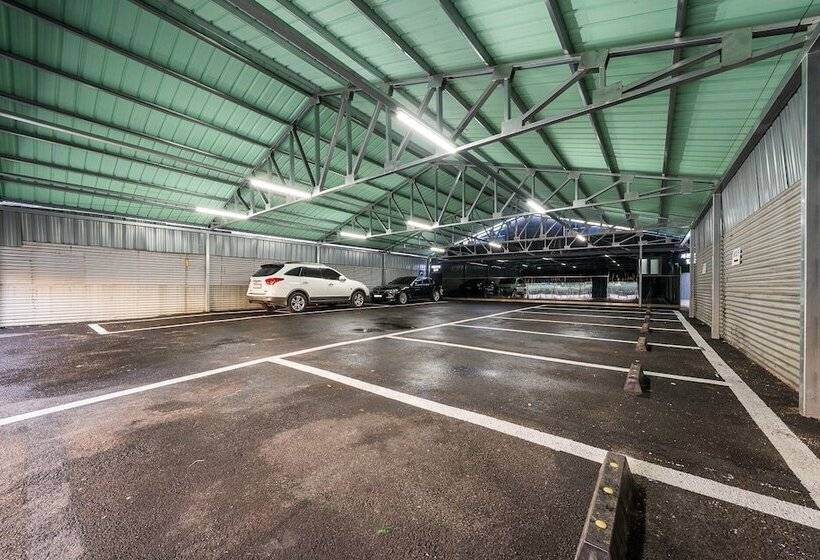 فندق على الطريق Wolgot Seven