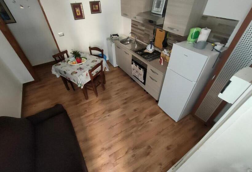 پانسیون Arco Del Vescovo 1