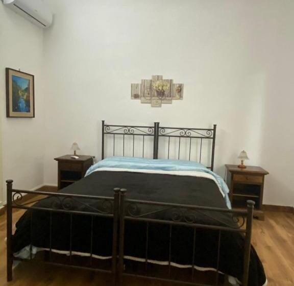 پانسیون Arco Del Vescovo 1