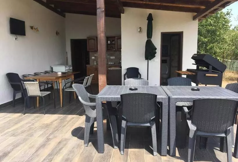Majatalo Bella Vista