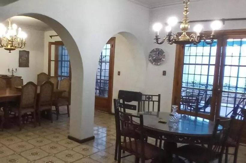 Hostel Casteleyhost