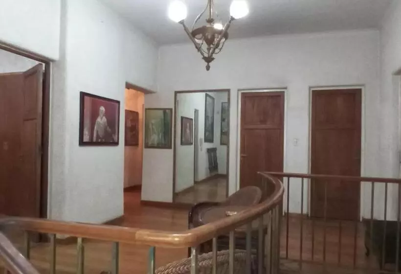 Hostel Casteleyhost