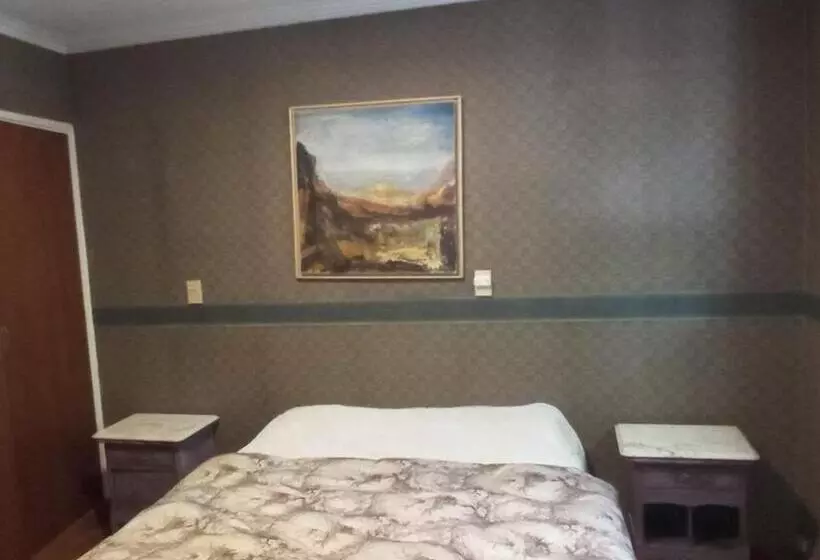 Hostel Casteleyhost